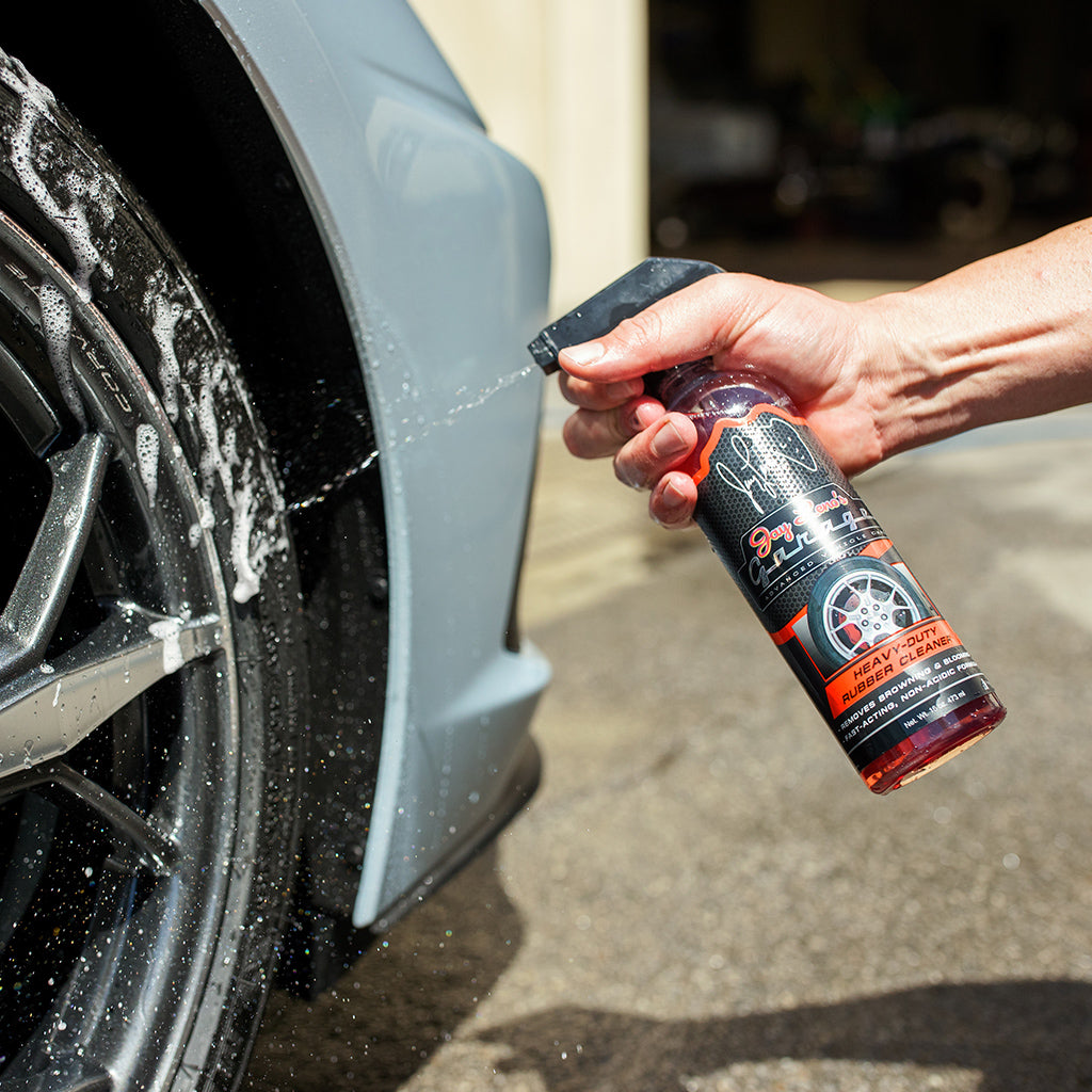 Tire & Rubber Cleaner (16 oz) - Removes Discoloration From Tires Quickly -  Works Great on Tires, Rubber & Plastic Trim, and Rubber Floor Mats 